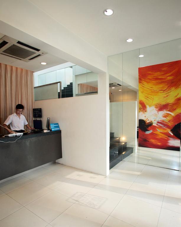 Qingdao Renjia Bussiness Hotel Exterior foto